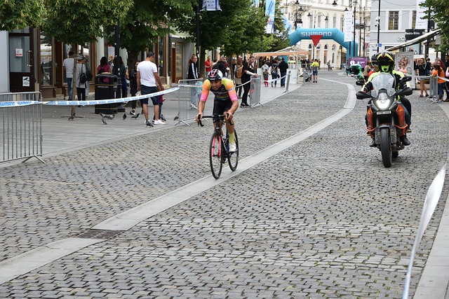 球场上制造 球场上制造